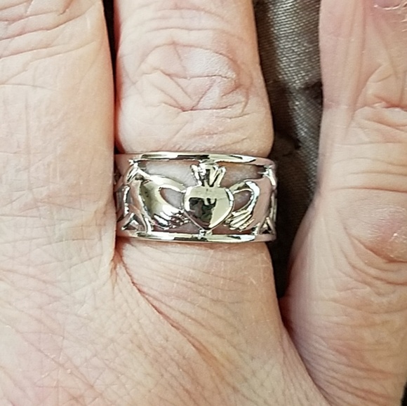 💥LAST ONE💥- Size 7 Irish Claddagh Ring🍀 - Picture 2 of 2